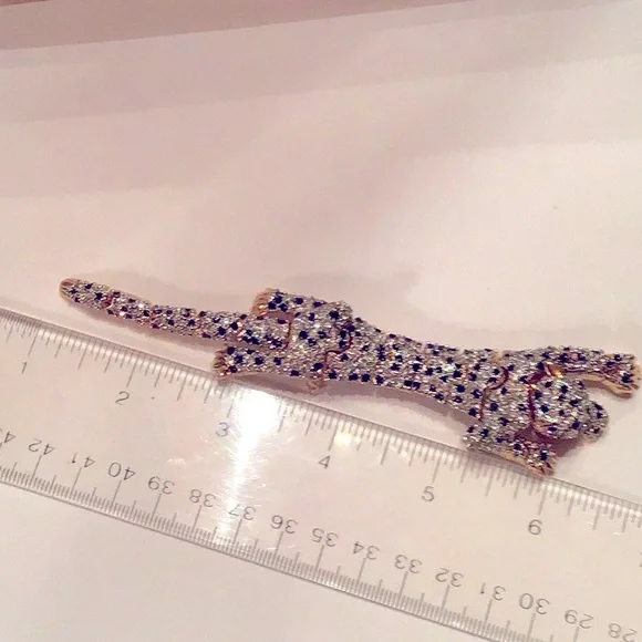 New Motion Jaguar! Gold tone with Clear & Black Stones - Picture 2 of 5